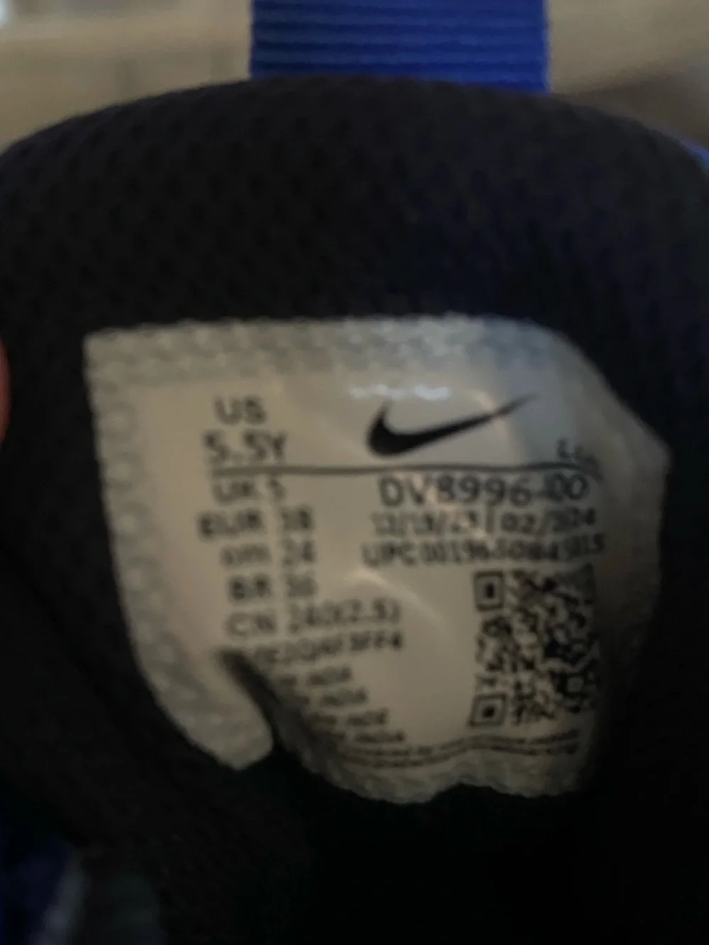 Nike Team Hustle D 11 5.5Y